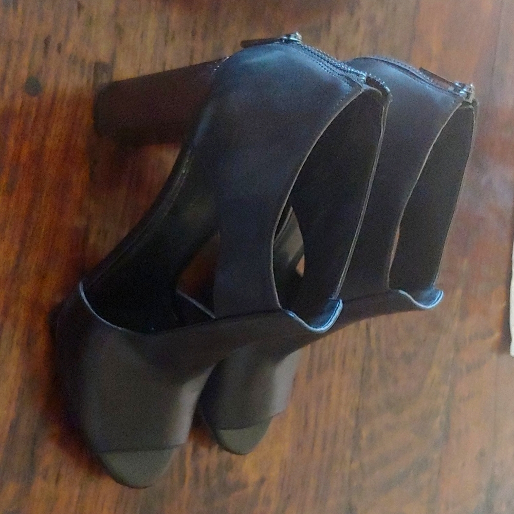 Michel Kors Heels